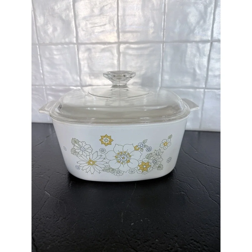 Corning Ware Floral Bouquet 3 Quart (A-3-B) Casserole Dish Glass Lid Vintage 70s